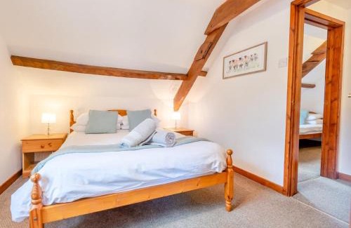 Llandovery Maison | 4 Bed in Llandovery 82440