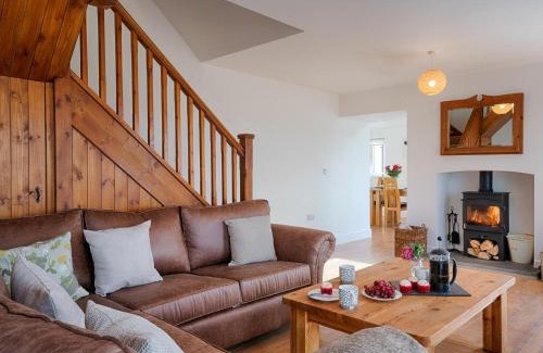 Llangeler Maison | 4 Bed in Llandysul 66640
