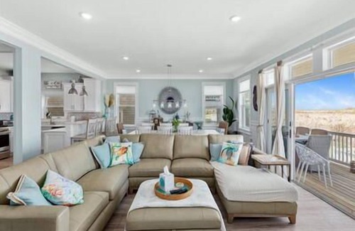 South End Copropriété | 4 bedroom 2.5 bath updated condo!