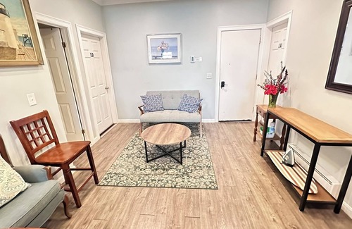 East Somerville Appartement | Brand New 4 BR, parking gratuit, à proximité des transports en commun, à proximité de Boston et Cambridge