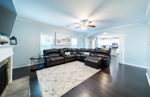 Opelika Maison | 4 bedroom/3 bath home with bonus spaces close to everything you need or want!
