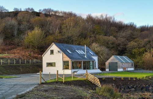 Beinn Orasaigh Cottage | Logement de 4 chambres à Carbost, près de Portree