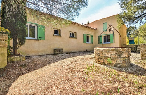 Montignargues Maison | 4 chambres hébergement à Montignargues