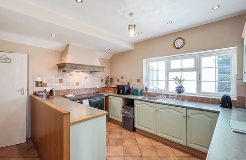 Kingswood Cottage | 4 bedroom accommodation in Welshpool