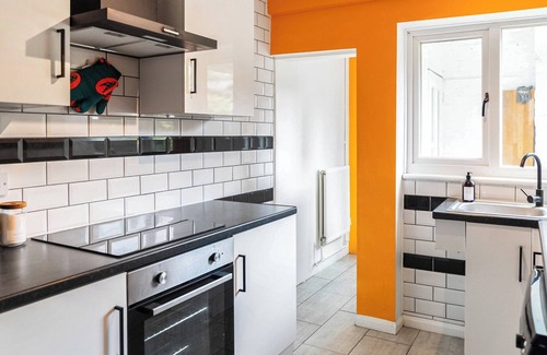 Margate Cottage | Experience the ultimate seaside escape at this stylish holiday home in vibrant Margate.
