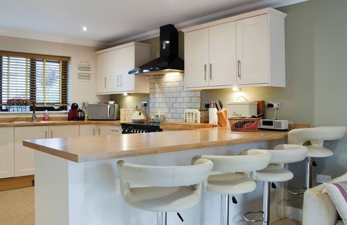 Cwm-twrch Isaf Cottage | 4 chambres à coucher à Lower Cwm-twrch, near Ystradgynlais
