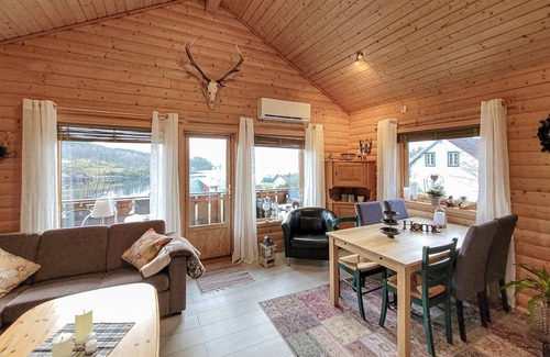 Vindafjord Maison | 4 bedroom accommodation in Vikedal