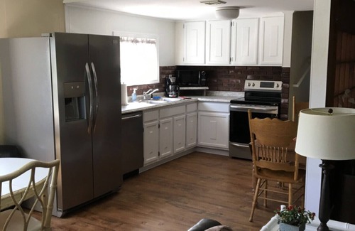 Marmora Maison | 4 Bedroom Apartment one Mile from Ocean City NJ