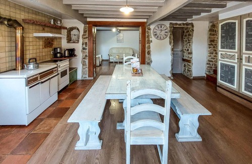 Champoly Maison | Belle maison de 4 chambres à Champoly