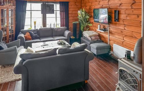 Valle Maison | 4 Bedroom Awesome Home In Rysstad