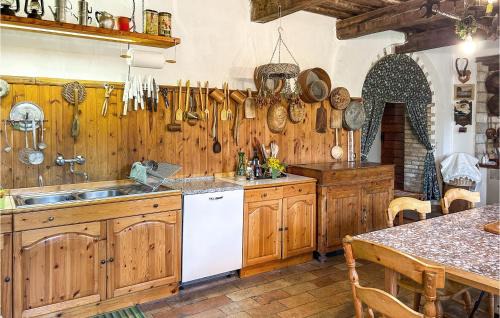 Acqualagna Maison | 4 Bedroom Beautiful Home In Acqualagna