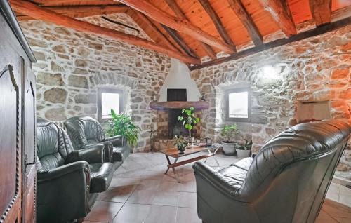 Bordezac Appartement | 4 Bedroom Beautiful Home In Bordezac