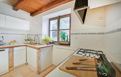 Bordezac Appartement | 4 Bedroom Beautiful Home In Bordezac