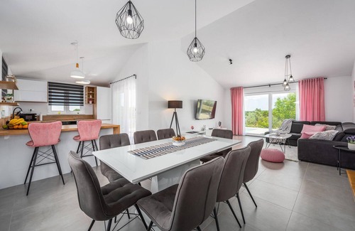 Orihi Maison | Belle maison de 4 chambres à Barban