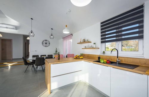 Orihi Maison | Belle maison de 4 chambres à Barban