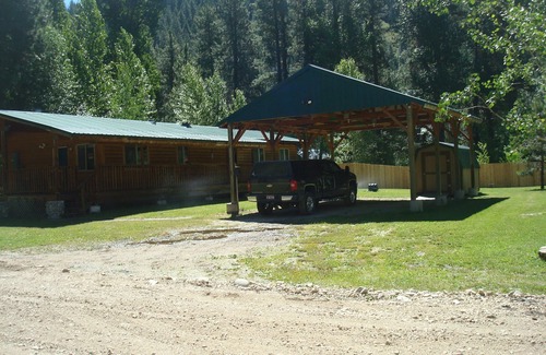 Mountain Home Cabine | Chalet de 4 chambres à 100 mètres de la rivière non fumeur pas d'animaux