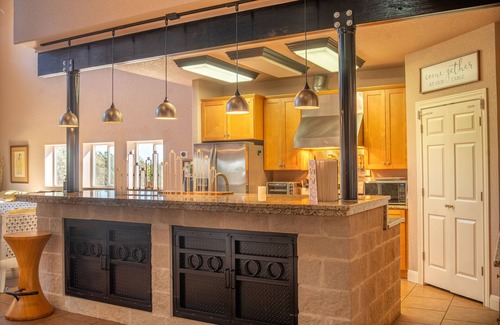 Wetmore Maison | 4-Bedroom Country Home in the Heart of San Antonio's Hills-n-Dale Neighborhood!