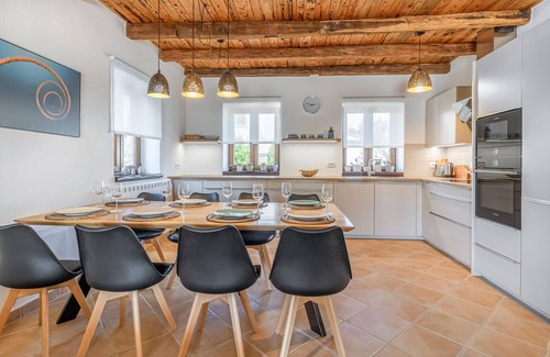 Cabrunici Maison | Superbe maison à Cabrunici avec WiFi