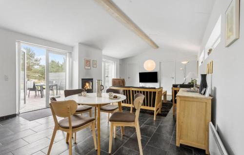 Aalbaek Maison | 4 Bedroom Cozy Home In Ålbæk