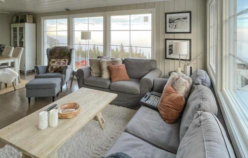 B Maison | 4 Bedroom Cozy Home In Bø I Telemark