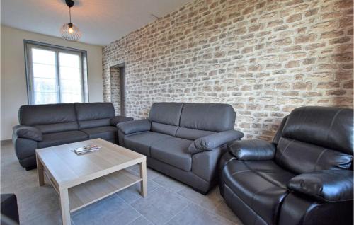 Lithaire Maison | 4 Bedroom Cozy Home In Montsenelle