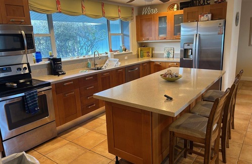 Ponce Inlet Maison | 4-bedroom direct beachfront. Non-drive beach with pool in fabulous Daytona Beach