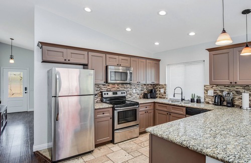 Encanto Maison | 4 bedroom Encanto family home