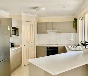 Drewvale Maison | 4 bedroom Entire house in Drewvale.