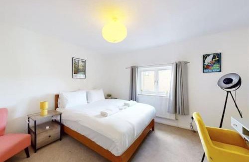 Holloway Maison | 4 bedroom family home on Piccadilly line