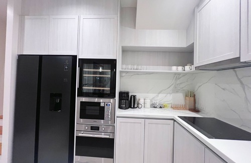 Bang Tao Maison | 4-bedroom house in cool Tambon Choeng Thale with AC, WiFi