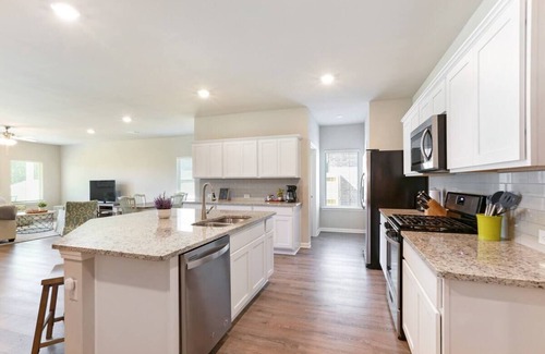 Shenandoah Maison | New 4 bedroom home with neighborhood pool!