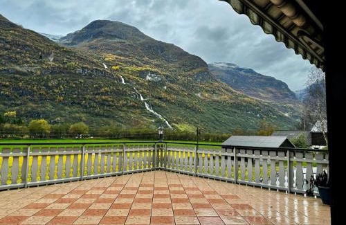 Jostedal Maison | 4 bedroom house in beautiful Oldedalen