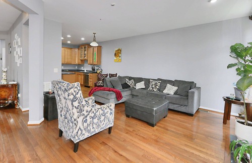 Lorton Maison | 4-bedroom house in charming Lorton
