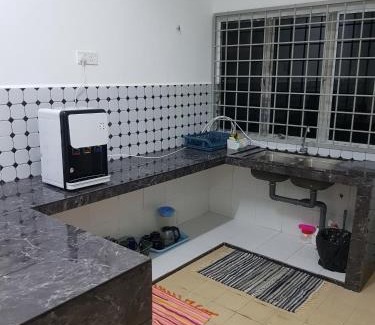 Kuantan Maison | 4 Bedroom House Indera Mahkota 8 Kuantan Homestay