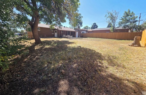 Dupont Maison | 4 Bedroom house within 10 minutes of Downtown Denver! Full house with yard.