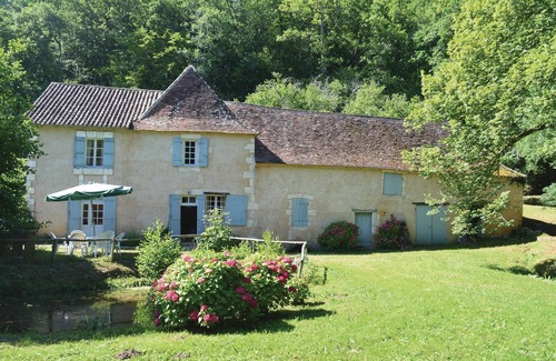 Mouleydier Maison | 4 chambres à coucher à Mouleydier