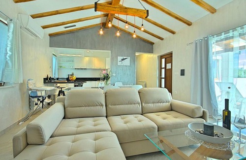 Nova Vas Maison | Villa Gloria Vita