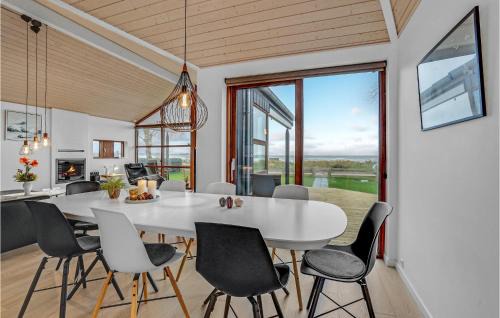 Grønninghoved Strand Maison | 4 Bedroom Lovely Home In Sjølund