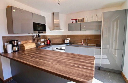 Les Carroz-d'Araches Appartement | Apt 2 Chalet Cyclamen, Les Carroz D'Araches avec Wifi, Sauna et Parking