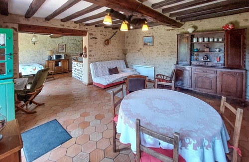 Mont-Saint-Jean Maison | 4 bedroom nice home in Mont-Saint-Jean