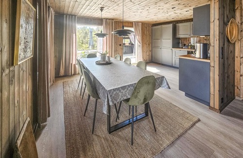 Vegarshei Maison | Belle maison de 4 chambres à Vegårshei