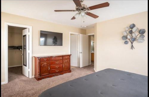 Sunrise Manor Maison | 4 bedroom North Las Vegas with pool