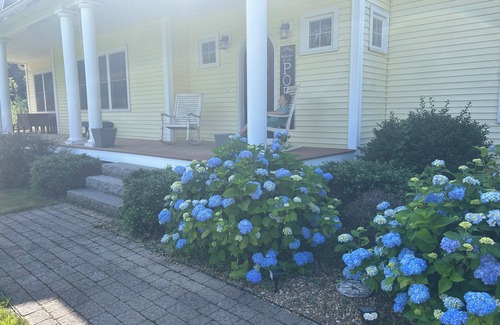 Hampton Falls Maison | 4-bedroom private country home in beautiful Hampton Falls, 10 minutes from beach