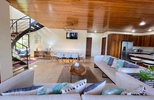 Ojochal Maison | 4 Bedroom-sleep 9-private Pool-gated-ojochal
