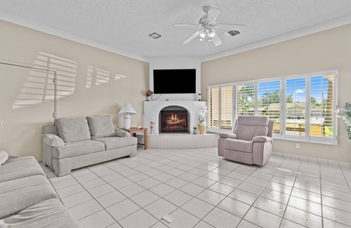 Safford Maison | 4-bedroom spacious home in Safford with AC.