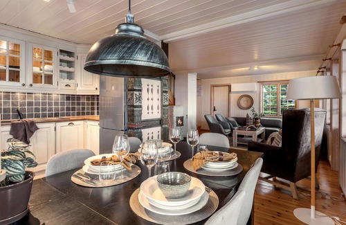 yer Maison | 4 bedroom stunning home in øyer