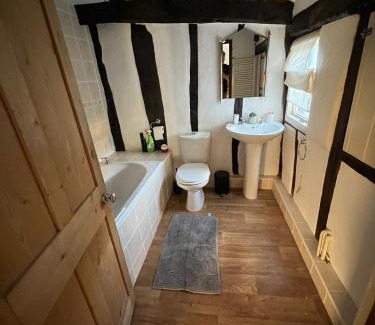 Wymondham Maison | 4 Bedroom townhouse on one of the oldest streets