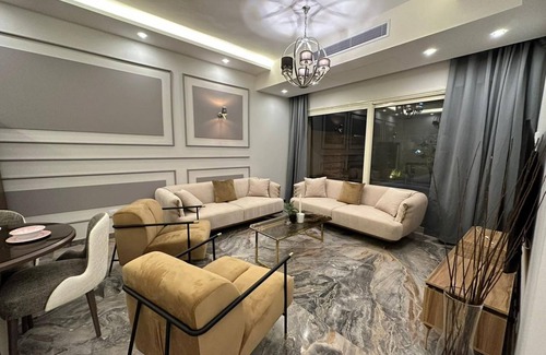 Al Haram Villa | 4-bedroom villa in marvelous Giza Governorate with AC, WiFi