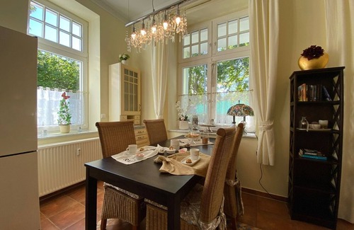 Ostseebad Kuhlungsborn Appartement | 4 Belle Etage in Bädervilla - Ruhig, Sonnig am Lindenpark! Strand < 300m