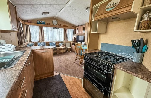 Anderby Creek Maison | 4 berth caravan for hire at Sunkist Holiday Park near Skegness ref 42084S